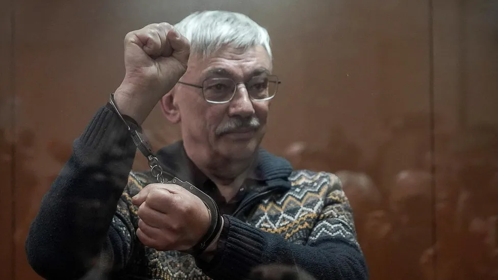 Prominent Russian Activist Behind Bars