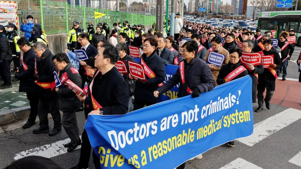 S Korea Doctors Arrested