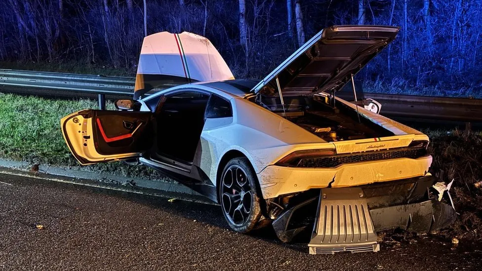 Escape in Style: Lamborghini Driver’s Great Getaway