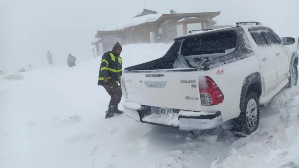 Tragic Snowfall Claims Dozens in Pakistan