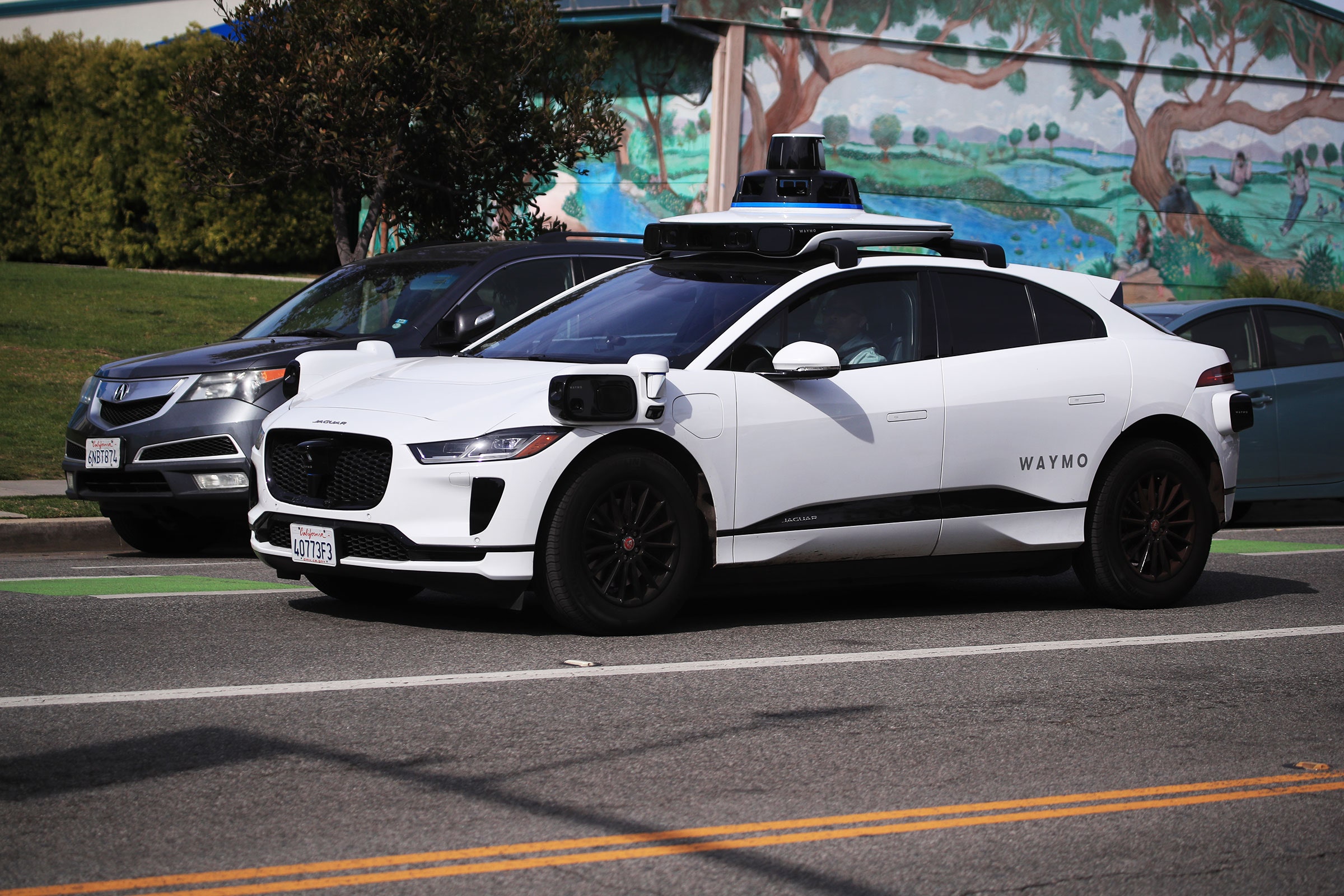 Waymo Tackles LA: Autonomous Taxi Challenge